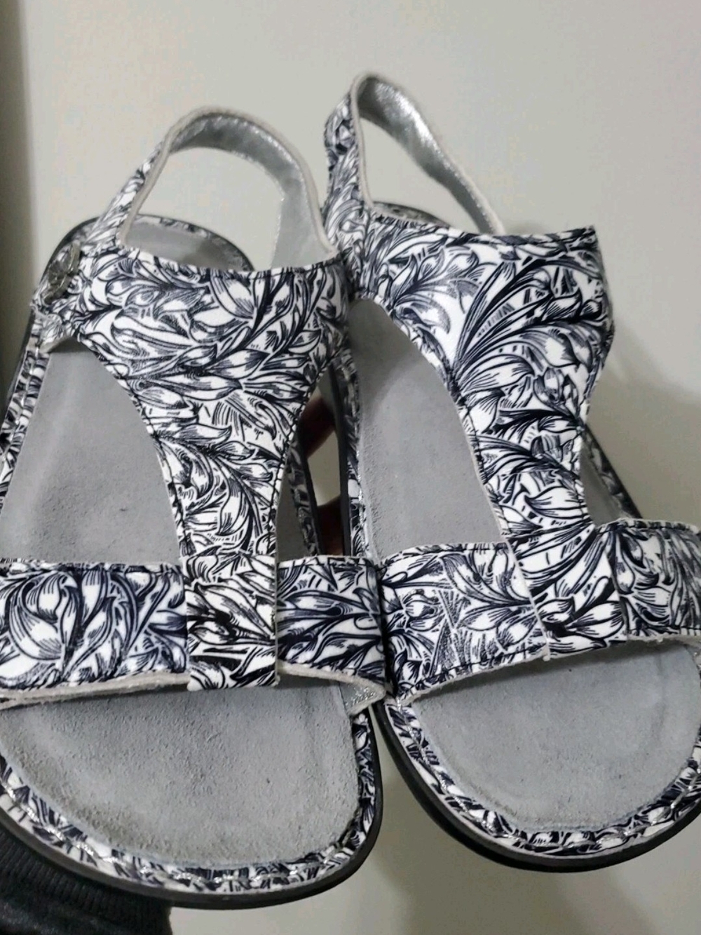 Alegria Black & White Floral T-strap Comfort Sandals
